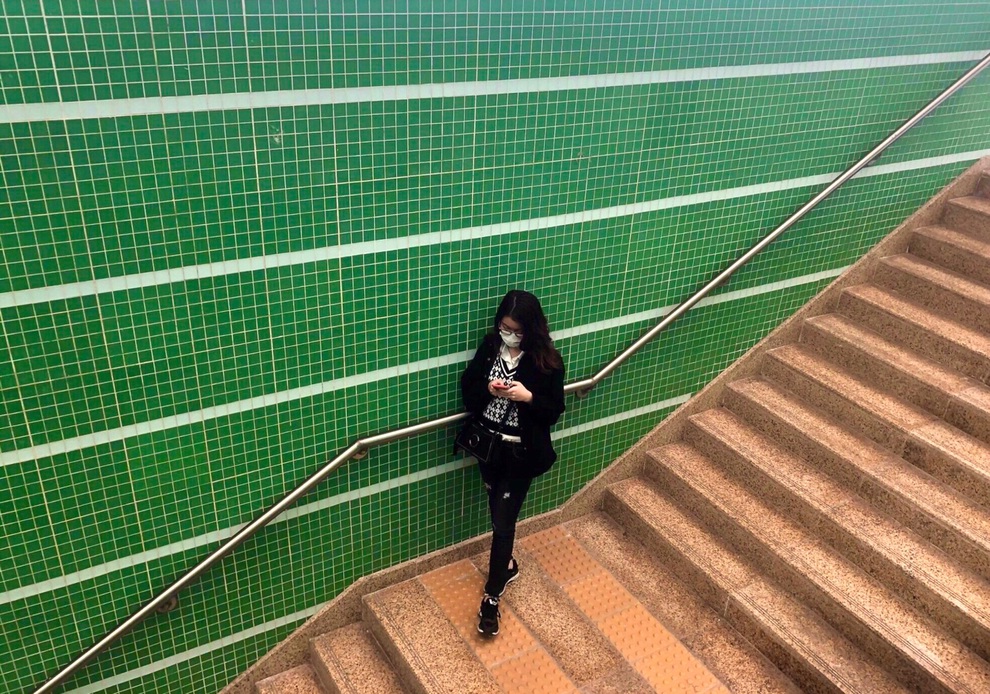 Giới trẻ tìm ra nhiều góc chụp ảnh sống ảo khi đi tàu điện mới ở Hà Nội - 5