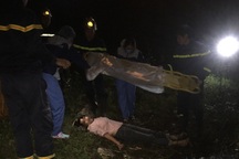 Hà Nội: Cứu sống cô gái nhảy cầu tự tử giữa đêm khuya