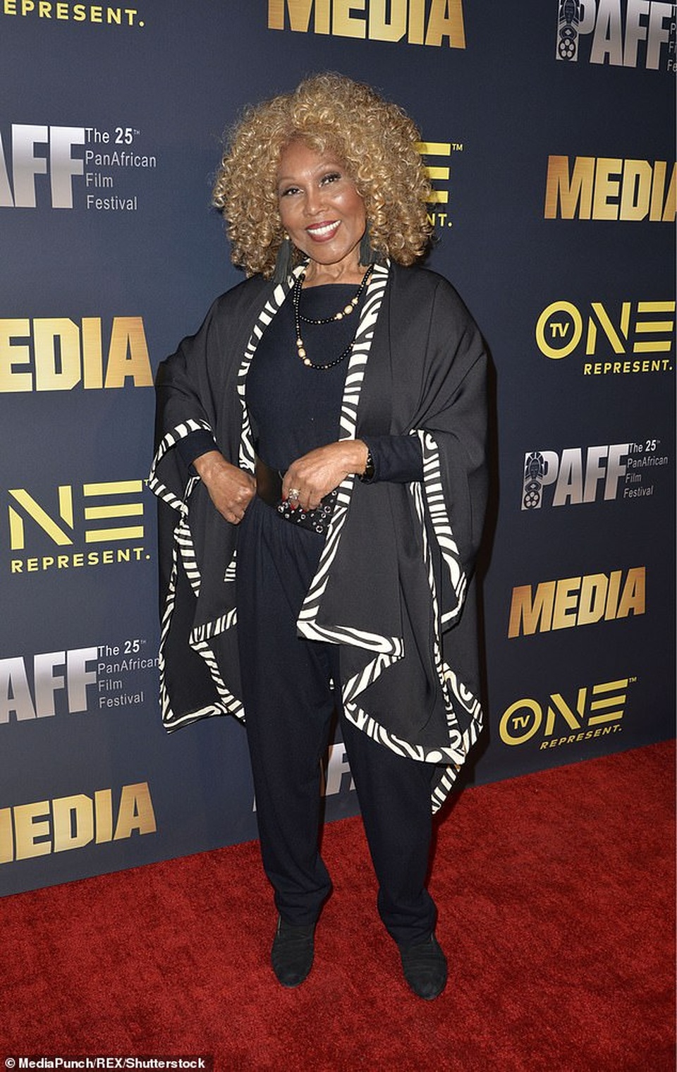 Nữ diễn viên JaNet DuBois qua đời - 4 Nữ diễn viên JaNet DuBois qua đời - 4