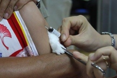 Một bệnh nhi tử vong sau khi chích thuốc tại phòng mạch tư