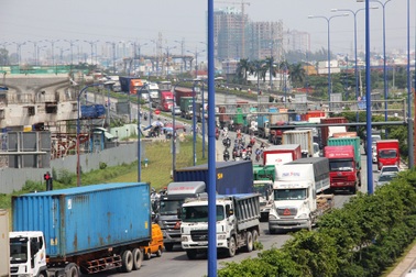 Doanh nghiệp vận tải “cầu cứu” Chính phủ