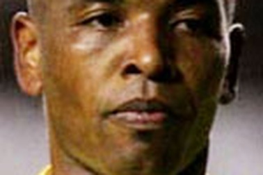 Thủ quân “Tàu ngầm vàng” coi thường MU