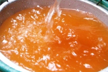 Nước máy đỏ ngầu như nước sông đục