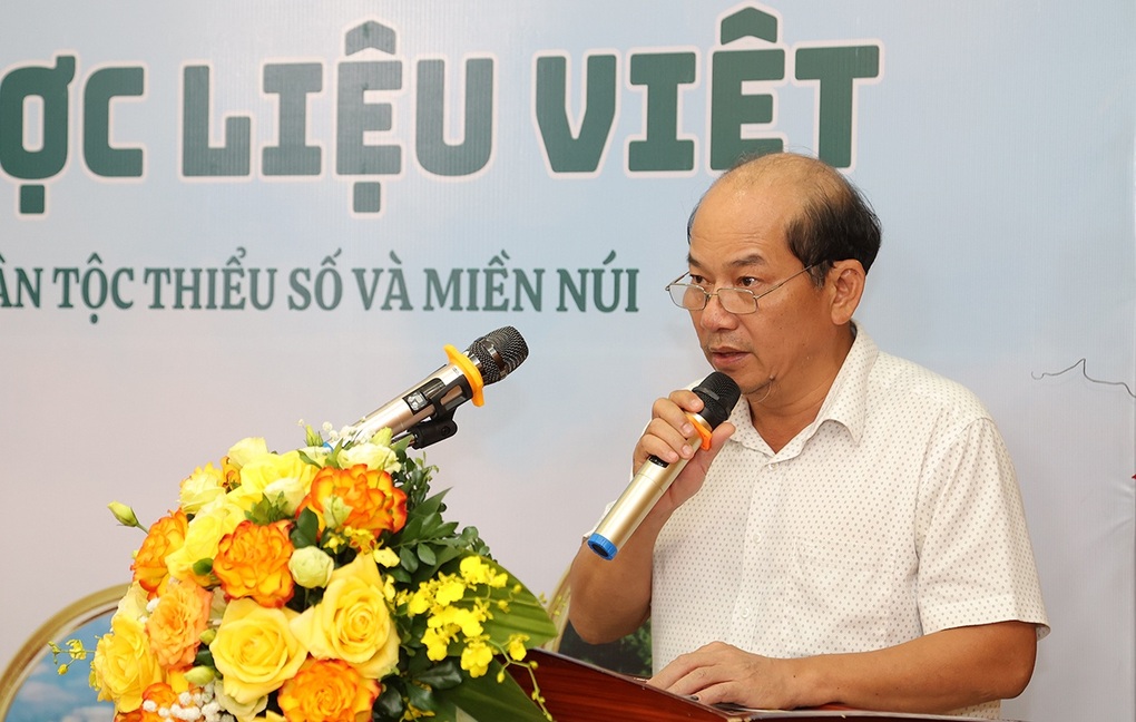 Nguồn dược liệu trong nước mới chỉ đáp ứng 25% nhu cầu sản xuất - 1 Nguồn dược liệu trong nước mới chỉ đáp ứng 25% nhu cầu sản xuất - 1