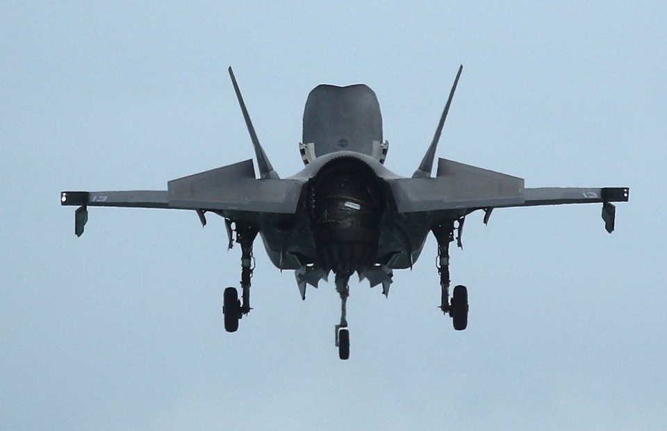 F-35B Mỹ phô diễn sức mạnh tại triển lãm hàng không Singapore - 5 F-35B Mỹ phô diễn sức mạnh tại triển lãm hàng không Singapore - 5