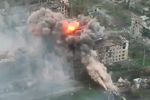 Ukraine phóng 6 tên lửa phá hủy căn cứ hậu cần của Nga