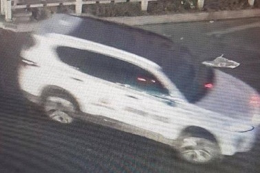 Truy tìm xe ô tô gây tai nạn bỏ trốn, bị gãy một gương chiếu hậu