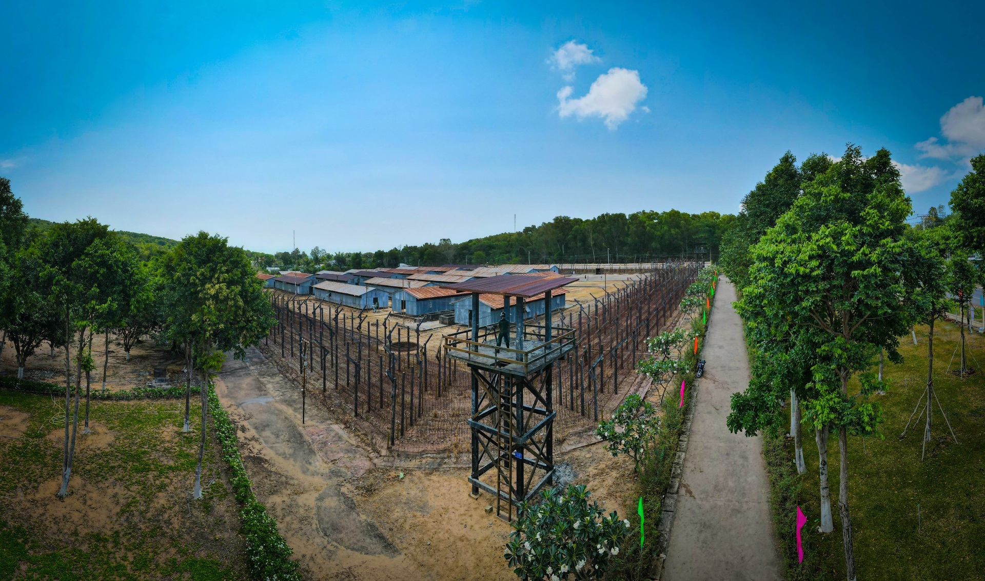 Kỷ niệm 50 năm Chiến thắng trở về ở nơi từng được gọi địa ngục trần gian - 6 Kỷ niệm 50 năm Chiến thắng trở về ở nơi từng được gọi địa ngục trần gian - 6