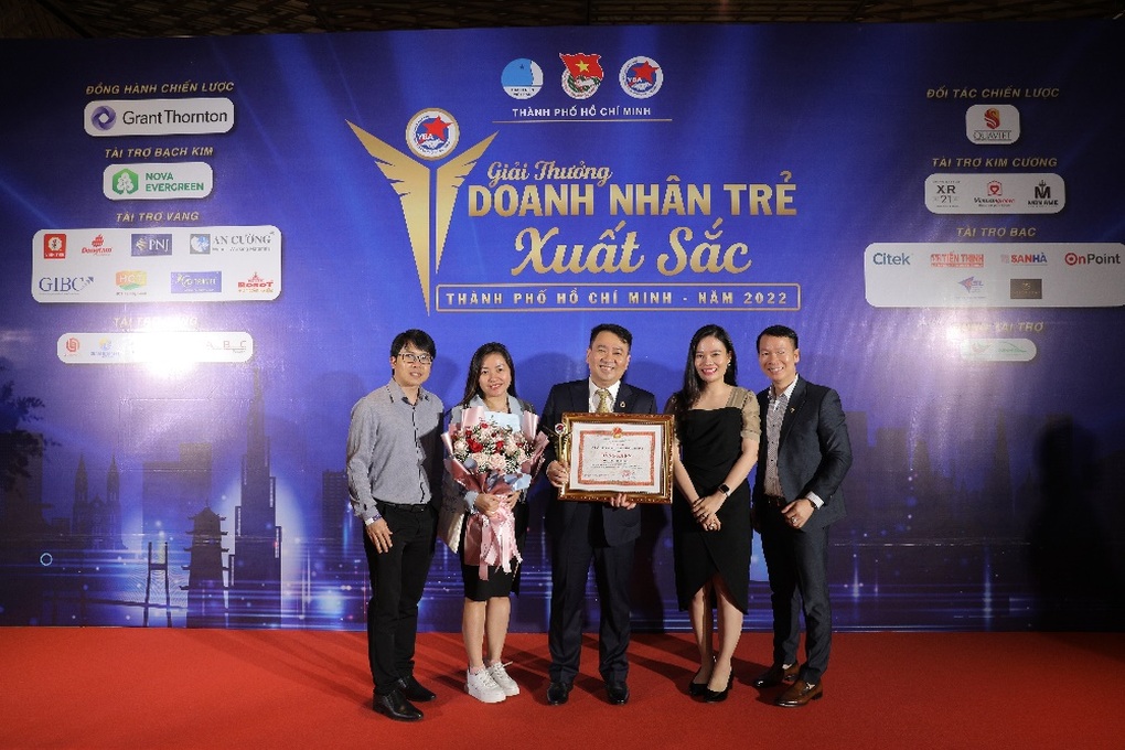 Vinh danh doanh nhân xuất sắc, tiêu biểu TPHCM năm 2022 - 2