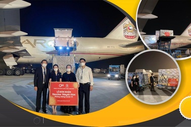 Một triệu liều vắc xin Covid-19 Hayat-Vax sản xuất tại UAE hạ cánh xuống sân bay quốc tế Nội bài