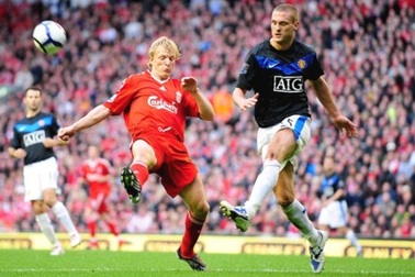 MU từ chối yêu cầu tăng lương của Vidic