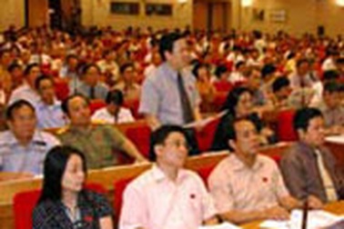 Quốc hội thảo luận 7 dự án luật