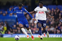 Đánh bại Tottenham, Chelsea nuôi hy vọng dự cúp châu Âu
