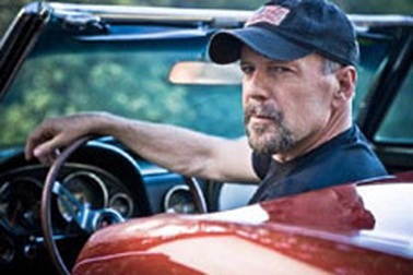 Dàn xe “cơ bắp” của ngôi sao phim hành động 