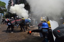 Cảnh sát Myanmar bị cáo buộc sử dụng bạo lực khiến một quan chức thiệt mạng