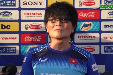 Bác sĩ Choi nói gì về chấn thương của Đình Trọng?