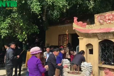 Đầu xuân “lên rừng” vãn cảnh chùa, cầu may