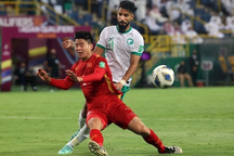 Báo Indonesia bình luận khi Duy Mạnh, Công Phượng bị loại ở tuyển Việt Nam