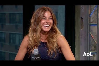 Kelly Bensimon xinh đẹp trả lời phỏng vấn