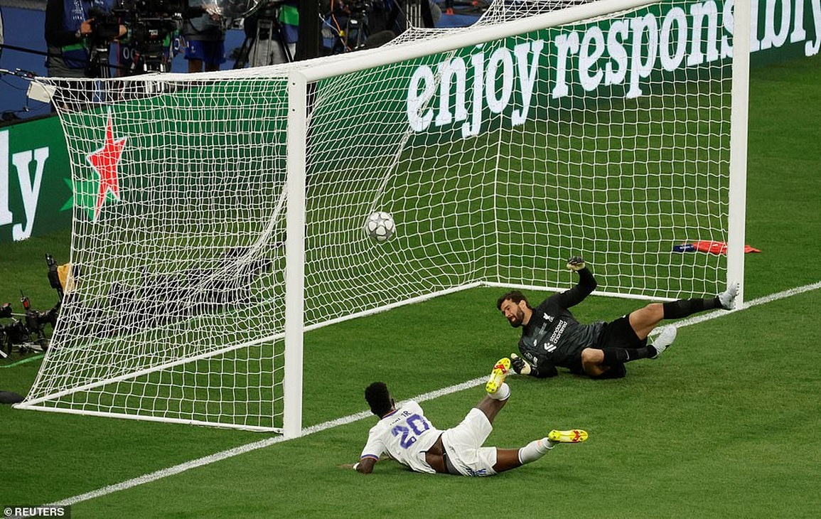 Những khoảnh khắc Real Madrid đánh bại Liverpool tại Stade de France - 8 Những khoảnh khắc Real Madrid đánh bại Liverpool tại Stade de France - 8