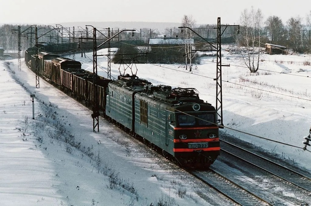 Ukraine nói tàu quân sự Nga phát nổ trên đường đến Crimea - 1 Ukraine nói tàu quân sự Nga phát nổ trên đường đến Crimea - 1