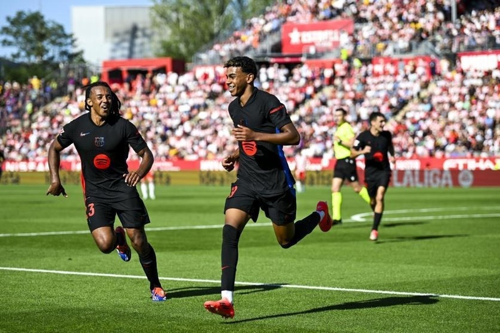 Lamine Yamal chói sáng, Barcelona toàn thắng cả 5 trận ở La Liga - 1