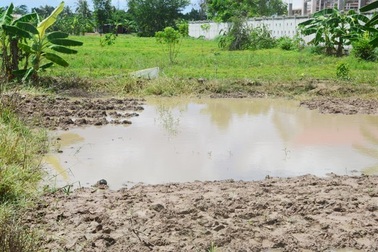 Tắm mưa, 2 chị em ruột đuối nước thương tâm