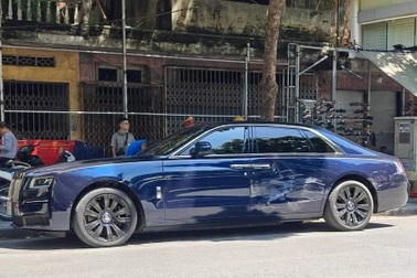 Vấn đề pháp lý mấu chốt vụ siêu xe Rolls-Royce bị tông móp cửa tại Hà Nội