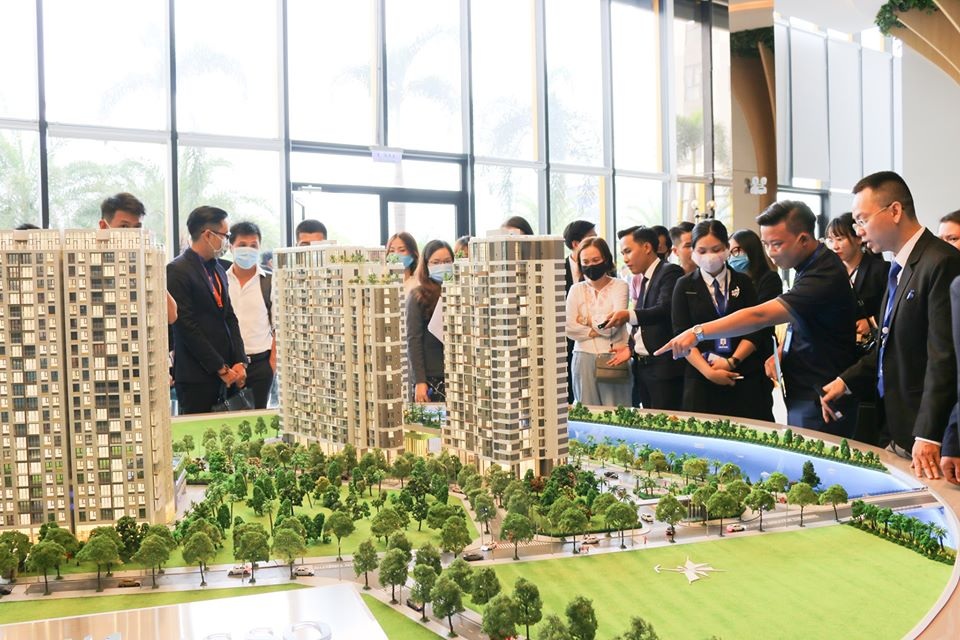 Thanh toán 30% đến khi nhận nhà, căn hộ ven sông D’LUSSO “nóng” nhất quận 2 - 2 Thanh toán 30% đến khi nhận nhà, căn hộ ven sông D’LUSSO “nóng” nhất quận 2 - 2