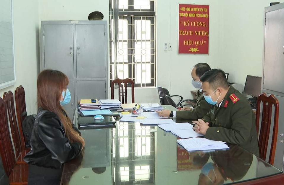 Xử lý nhiều người Việt từ Trung Quốc về nước chui - 1 Xử lý nhiều người Việt từ Trung Quốc về nước chui - 1