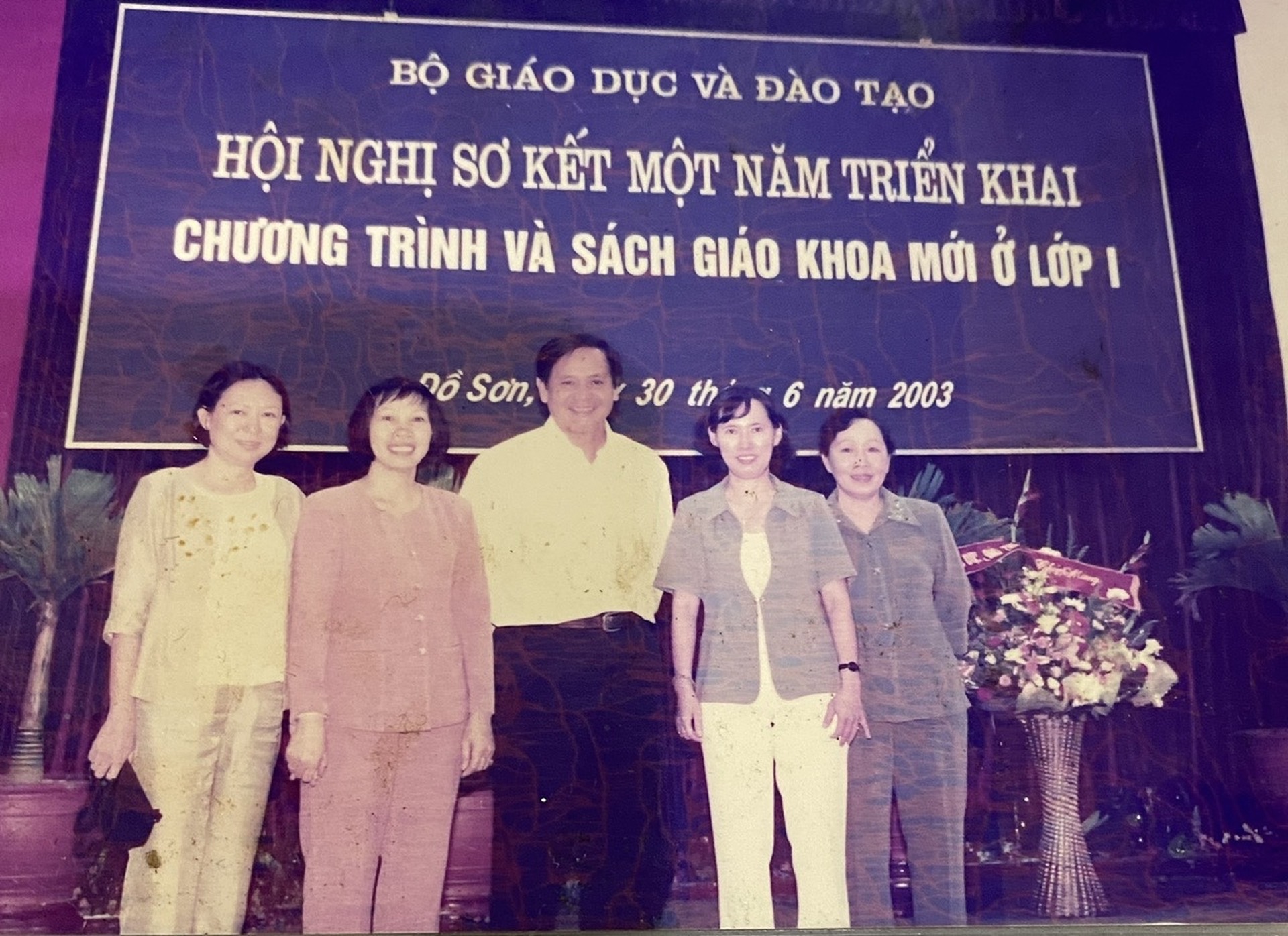 Giáo dục sau ngày thống nhất: Từ lớp học đêm đến huân chương lòng dân - 8 Giáo dục sau ngày thống nhất: Từ lớp học đêm đến huân chương lòng dân - 8