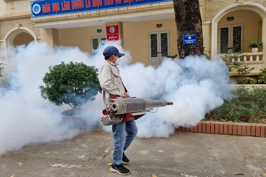 Hà Nội: Sốt xuất huyết tăng nhanh, bệnh nhân gặp nguy vì cô đặc máu - 2