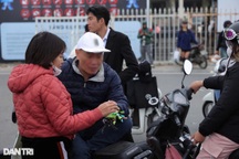 Giá vé "Anh trai say hi" tăng gấp ba trước vài tiếng diễn ra concert