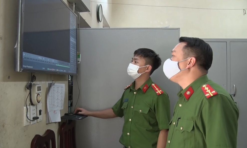 Khởi tố vụ án hình sự Vi phạm quy định về an toàn ở nơi đông người - 1 Khởi tố vụ án hình sự Vi phạm quy định về an toàn ở nơi đông người - 1