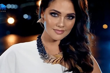 Hình ảnh quyến rũ của Hoa hậu Hoàn vũ Nam phi