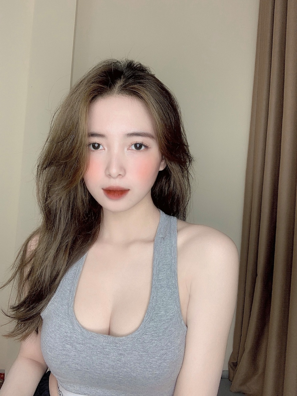 Thiếu nữ Hà thành xinh xắn, diện đồ gợi cảm thiêu đốt mọi ánh nhìn - 11 Thiếu nữ Hà thành xinh xắn, diện đồ gợi cảm thiêu đốt mọi ánh nhìn - 11