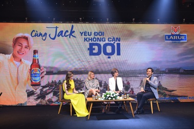 Jack là đại sứ thương hiệu đầu tiên của Bia Larue