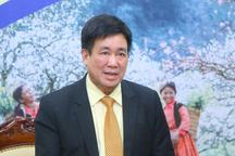 Lấy ý kiến người dân về việc khen thưởng 2 cán bộ