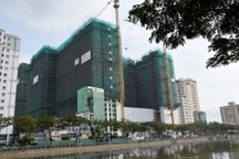 Cất nóc The GoldView: Bước đệm để bàn giao căn hộ đúng cam kết