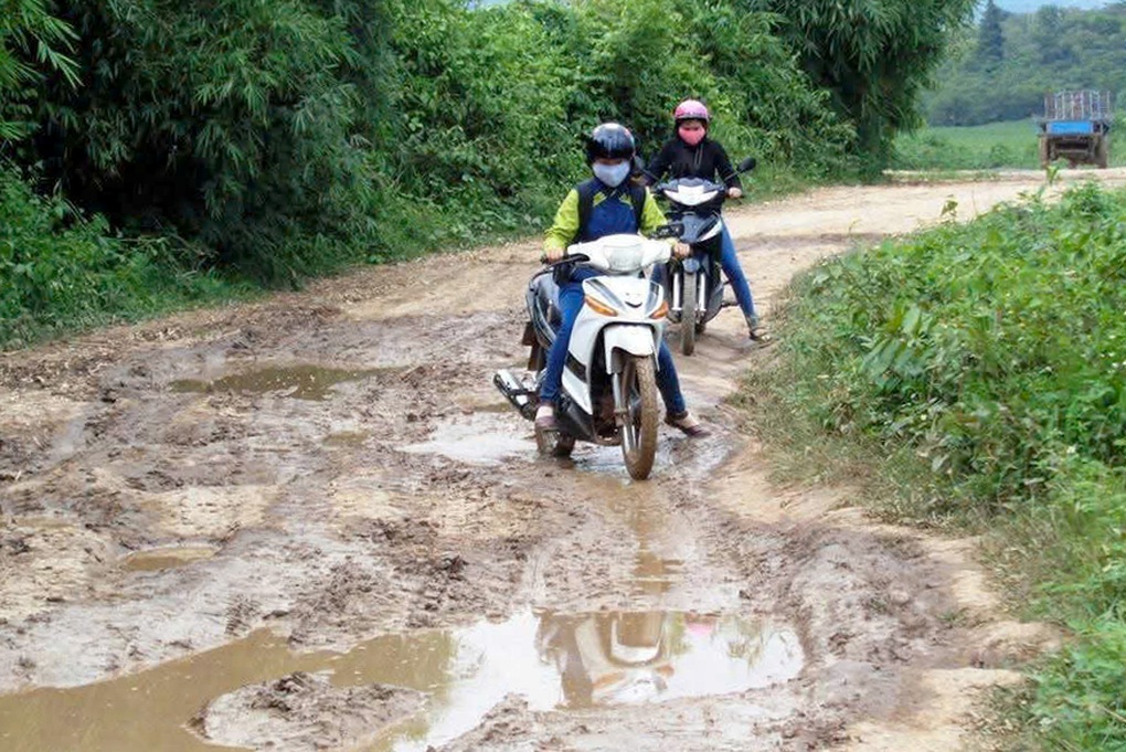 Nữ phóng viên lạc đường nơi hoang vu và món quà nhỏ ý nghĩa - 2 Nữ phóng viên lạc đường nơi hoang vu và món quà nhỏ ý nghĩa - 2
