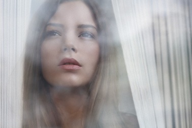 Chồng bồ bịch về hỏi vợ: "Em mất mát gì nào?""