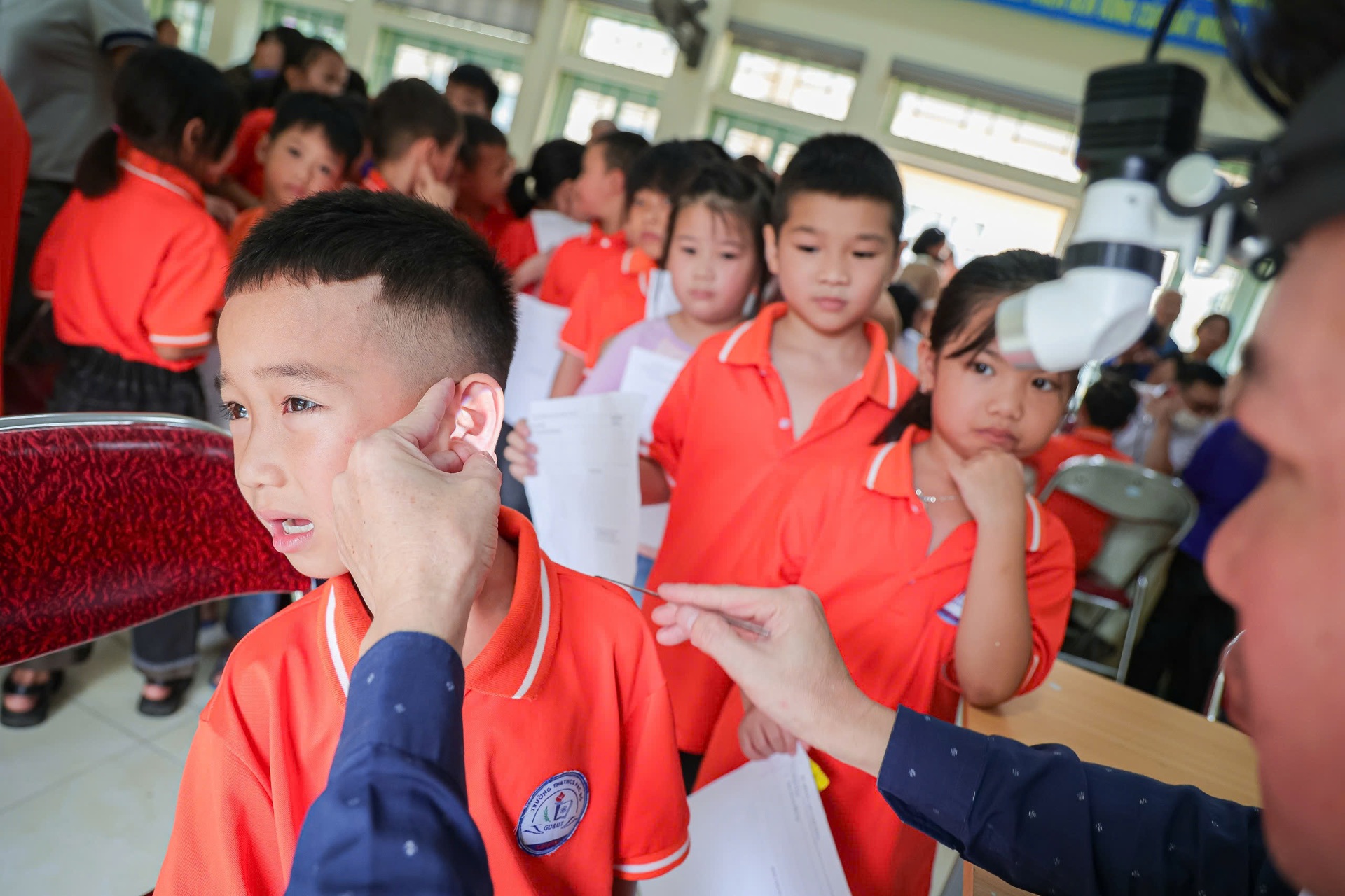 Hàng trăm trẻ em vùng biên được khám sàng lọc viêm gan B - 4 Hàng trăm trẻ em vùng biên được khám sàng lọc viêm gan B - 4