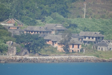 Những biệt thự bỏ hoang trên bán đảo Sơn Trà