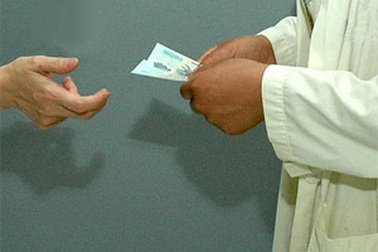 Chữa trị căn bệnh xã hội