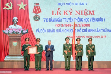 Thủ tướng: Học viện Quân y cần trở thành đơn vị đào tạo hàng đầu của Việt Nam