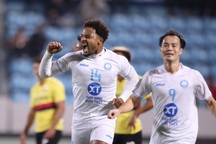 Phản ứng của cầu thủ nhập tịch Xuân Son khi được dự AFF Cup 2024