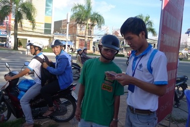 Sĩ tử thong thả “lai kinh ứng thí”