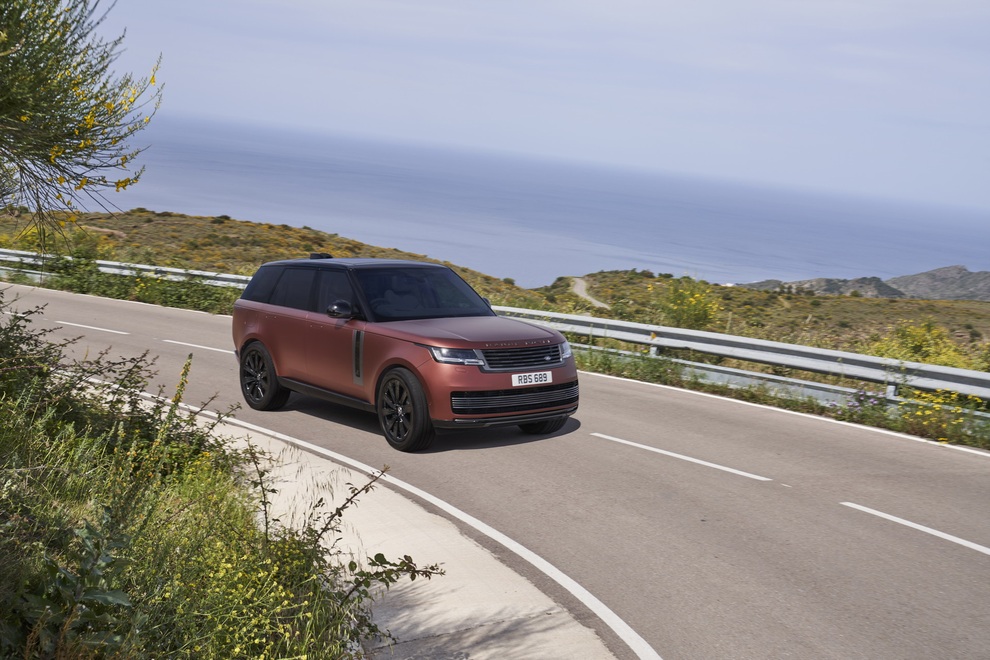 Range Rover 2022 dùng động cơ BMW V8, có bản 7 chỗ - 40 Range Rover 2022 dùng động cơ BMW V8, có bản 7 chỗ - 40