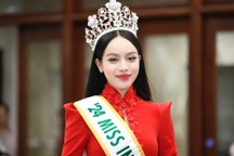 Thanh Thủy: "Sự hồn nhiên của tôi không ảnh hưởng gì đến ngôi vị hoa hậu"