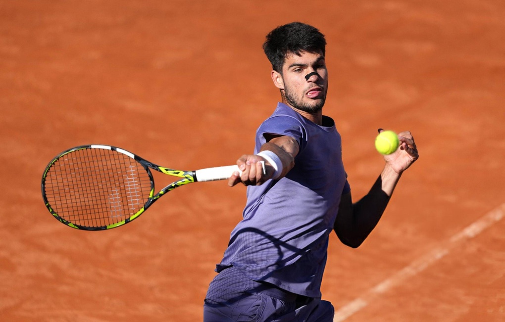 Alcaraz, Sinner tranh cúp vô địch Italian Open - 1 Alcaraz, Sinner tranh cúp vô địch Italian Open - 1